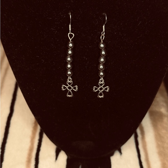 WesternCharmsJewelryCo Jewelry - Chic Silver Cross Beaded Earrings